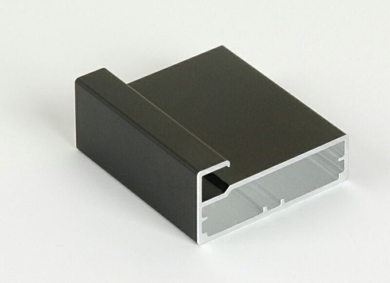 Фото Профиль для фасада 21х45мм анодированный черный L=6000мм Алюминиевые профили для мебели 