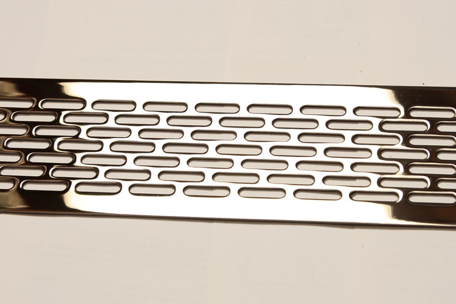 Вентиляционная решётка плоская полированная 65х915