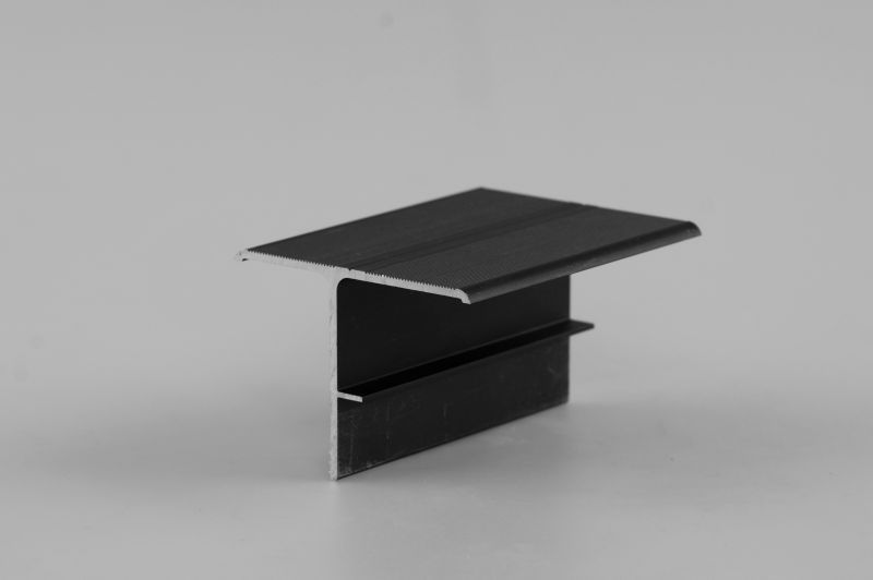 Т-профиль алюм комплект (2 проф) для стыков черный (026) 4,0 м